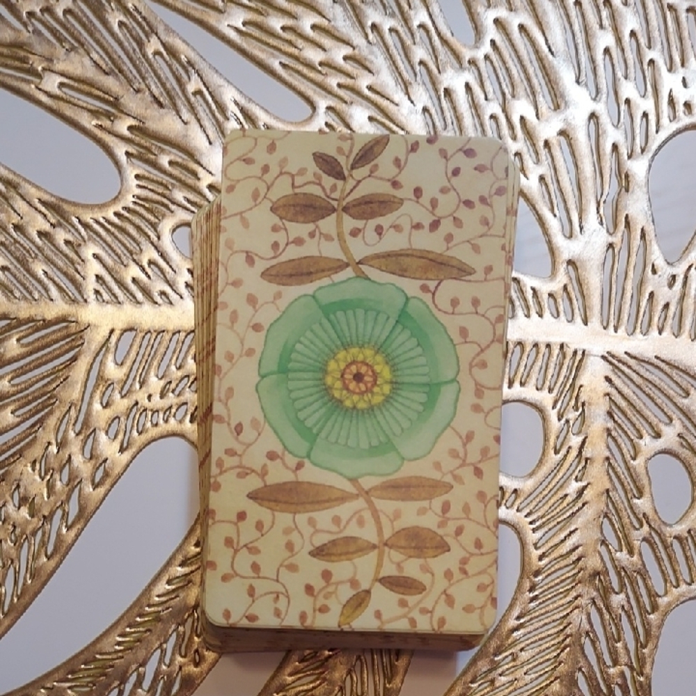 Mara Lunne Tarot Card Deck - Picture 4 of 6